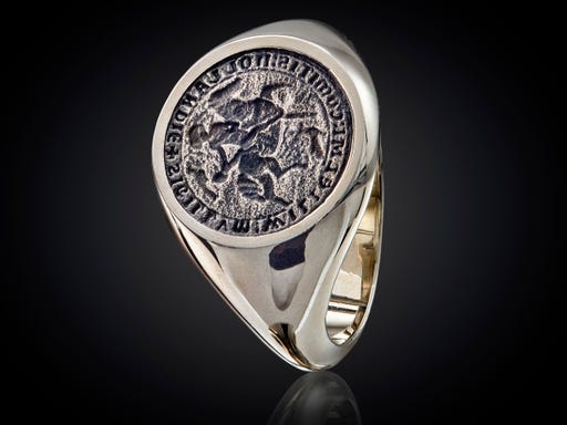 zilveren ring met afbeelding van het lakzegel van Graaf Willem II voor Haarlem City Jewels