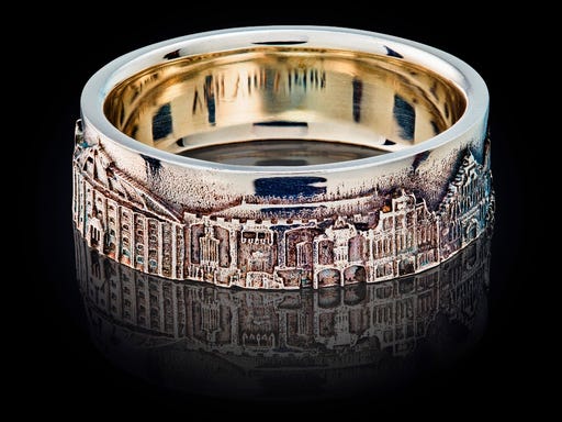 smalle zilveren ring met iconische gebouwen in Haarlem van City Jewels